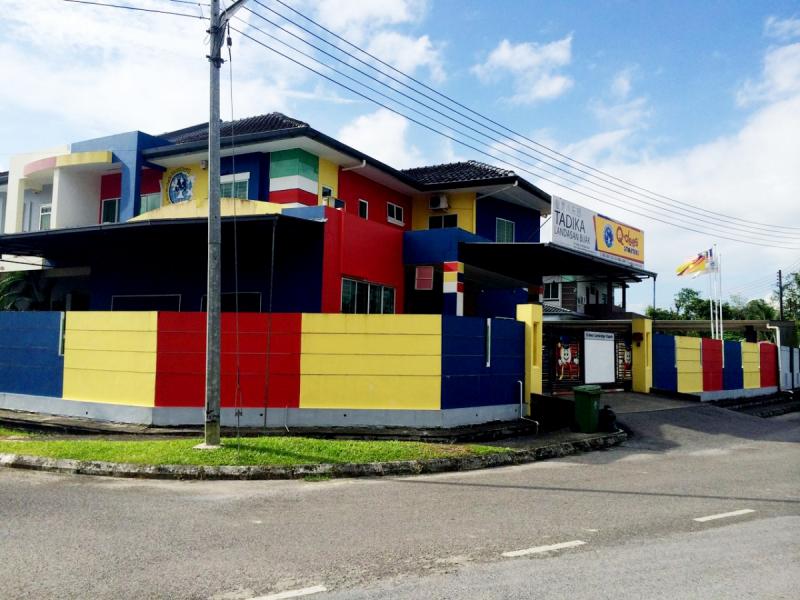 Q-dees Cambridge Villa