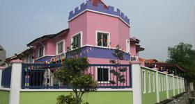 Strawberry Wonderland (Prima Saujana)